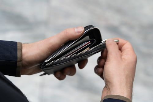 Style Meets Substance — How Hand-Stitched Wallets Elevate Your Look Style Meets Substance — How Hand-Stitched Wallets Elevate Your Look